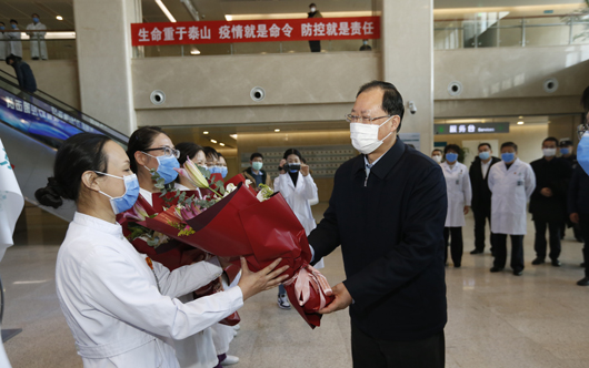 毛偉明董事長到北京電力醫(yī)院、白廣路辦公區(qū)檢查疫情防控工作并開展調(diào)研