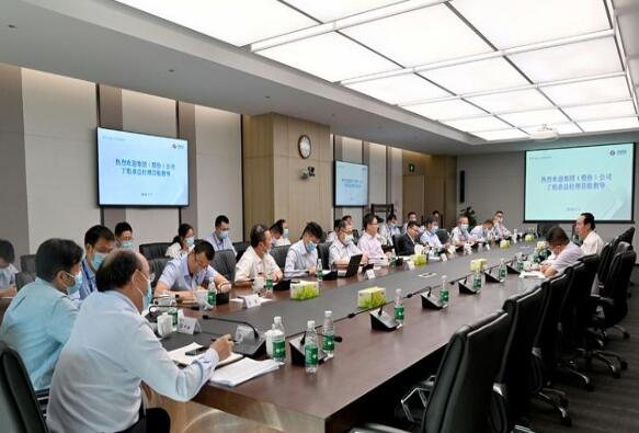 中國電建集團公司黨委副書記、總經(jīng)理丁焰章到電建國際公司調(diào)研