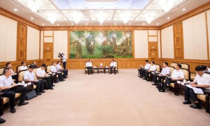 中核集團(tuán)總經(jīng)理、黨組副書記顧軍與福建省委副書記、代省長王寧會(huì)談