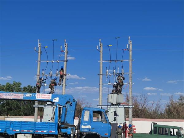 阿拉善電業(yè)局烏力吉供電分局 戍守邊防，電力護航