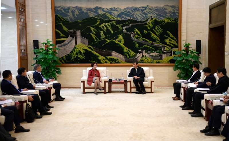 陳飛虎會(huì)見江西省委常委、副省長吳忠瓊