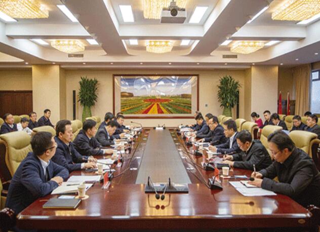 內(nèi)蒙古電力（集團(tuán)）公司董事長(zhǎng)、黨委書記賈振國(guó)帶隊(duì)赴鄂爾多斯地區(qū)調(diào)研