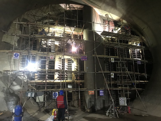 國網(wǎng)劉家峽水電廠7、8號機組進水口攔污柵補焊打磨修復順利完成