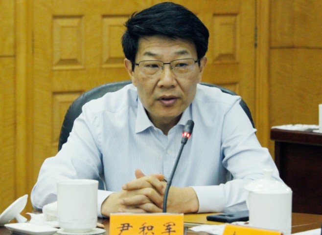 國(guó)網(wǎng)浙江省電力有限公司董事長(zhǎng)、黨委書(shū)記  尹積軍：以“一體四翼”發(fā)展布局落地實(shí)踐 推動(dòng)浙江高質(zhì)量實(shí)現(xiàn)碳達(dá)峰
