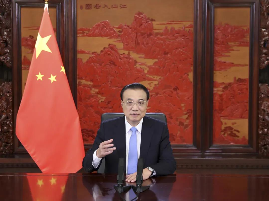 李克強(qiáng)談能源發(fā)展：一手做“減法”，一手做“加法”
