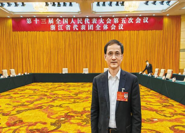 【兩會(huì)】電力為打造現(xiàn)代化濱海大都市注入動(dòng)能——訪全國(guó)人大代表、浙江省寧波市經(jīng)濟(jì)和信息化局局長(zhǎng)張世方