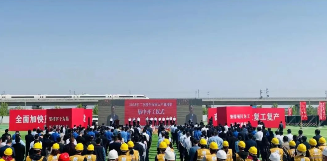 東方日升、晶科、阿特斯同時(shí)擴(kuò)產(chǎn)！