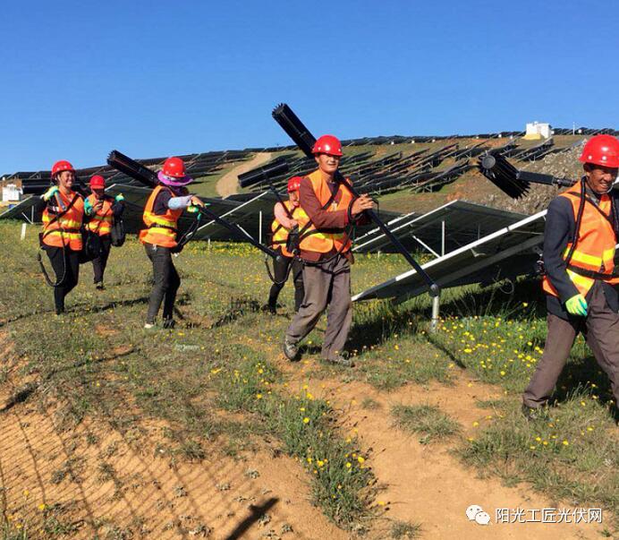 面積接近一個(gè)新加坡！青海塔拉灘光伏電站照亮“陽光之路”