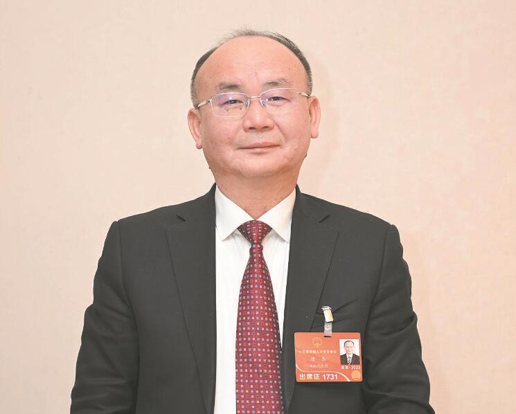 優(yōu)質(zhì)供電服務(wù)助力裝備制造業(yè)高質(zhì)量發(fā)展——訪全國(guó)人大代表、楚天科技股份有限公司董事長(zhǎng)兼總裁唐岳