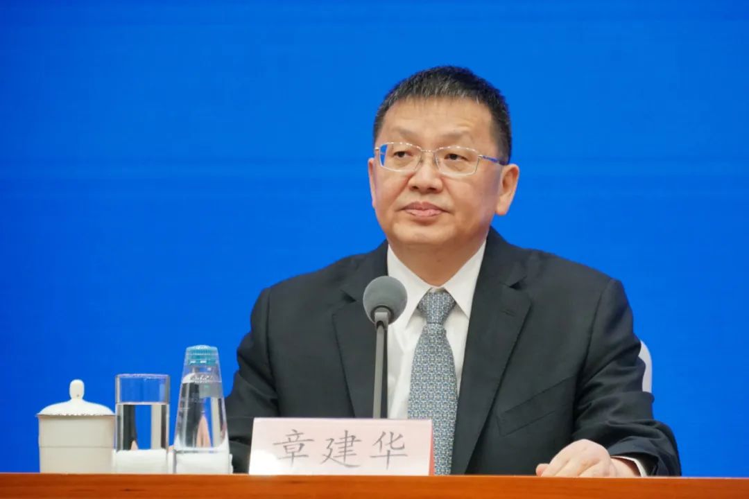 國家能源局長： 聚焦全國統(tǒng)一電力市場體系，做好市場建設(shè)和市場監(jiān)管工作