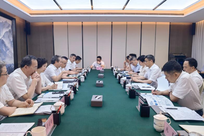 中國能建副總經(jīng)理吳云與襄陽市委副書記、市長王太暉會談