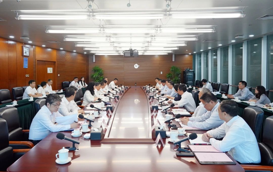 中國(guó)能建黨委書記、董事長(zhǎng)宋海良與中國(guó)海油黨組書記、董事長(zhǎng)汪東進(jìn)會(huì)談