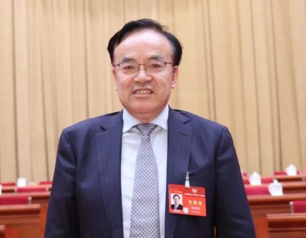 全國政協(xié)常委張來斌：系統(tǒng)思維引領(lǐng)能源轉(zhuǎn)型與安全，確?！半p碳”目標(biāo)順利實(shí)現(xiàn)