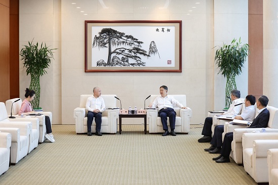 華能集團(tuán)黨組書記、董事長(zhǎng)溫樞剛會(huì)見海口市市長(zhǎng)丁暉