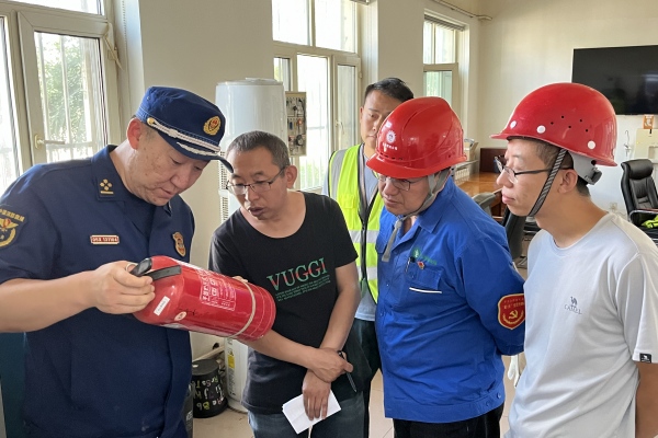 內(nèi)蒙古電力公司烏海千里山供電公司：蒙電愛(ài)心光明行，用電無(wú)憂筑防線