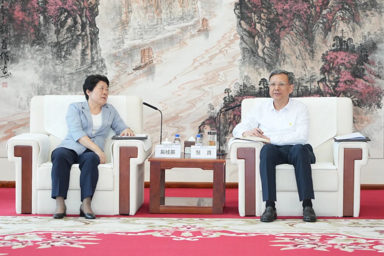 中國(guó)能建黨委副書記、總經(jīng)理倪真與湖南省委常委、長(zhǎng)沙市委書記吳桂英會(huì)談