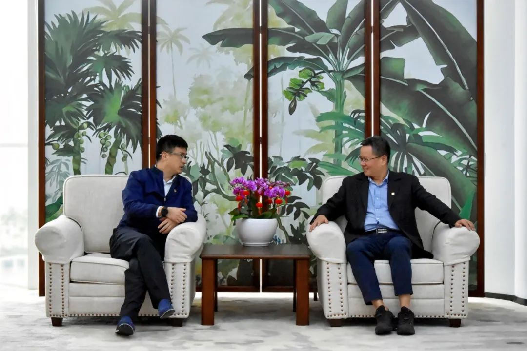 國電投海南公司黨委副書記、總經(jīng)理劉波濤拜訪大唐海南公司黨委書記、董事長王俊啟