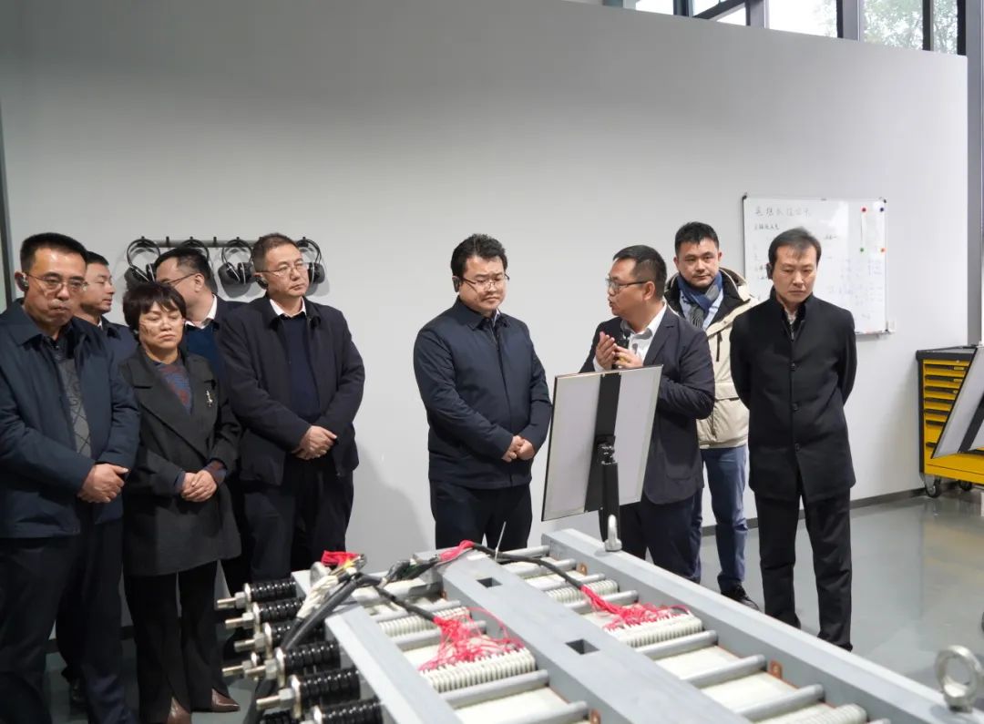 慶陽市委常委、西峰區(qū)委書記孔衛(wèi)濤一行考察寰泰儲能